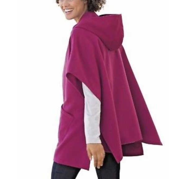Red Hooded Poncho With Pockets - Picture 2 of 4